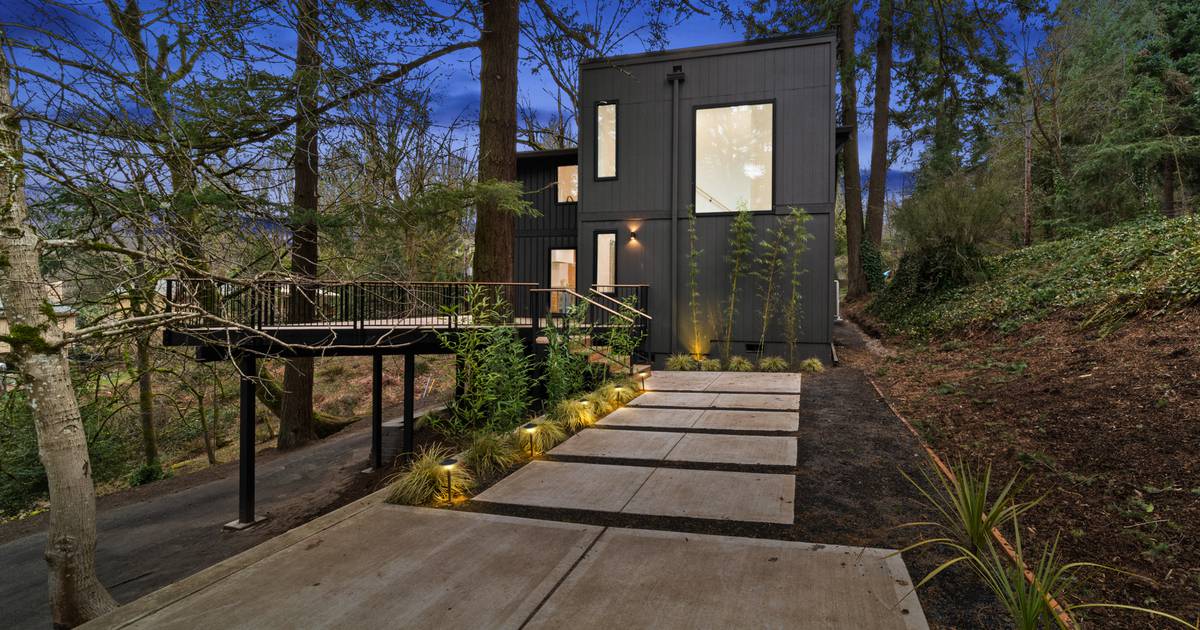  2023 Portland Modern Home Tour has midcentury and new modern homes, and cool gardens too 