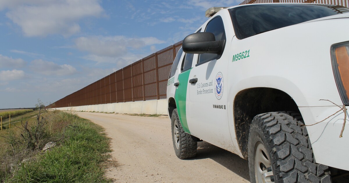  Border Patrol agents confiscate 93 pounds of fentanyl pills 