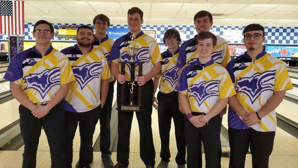  Men’s Bowling wins Hastings Open, women finish 7th 