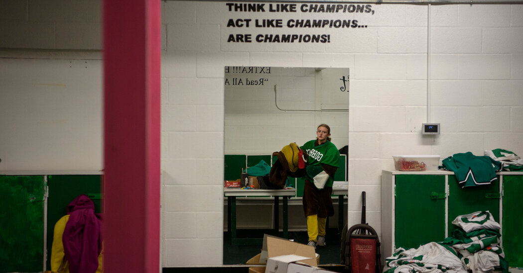  In Texas’ Gobbler Country, an Overlooked Mascot Gets Its Due 