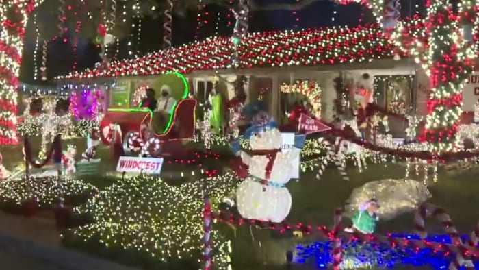  Windcrest couple chosen to compete on ABC’s ‘Great Christmas Light Fight’ 