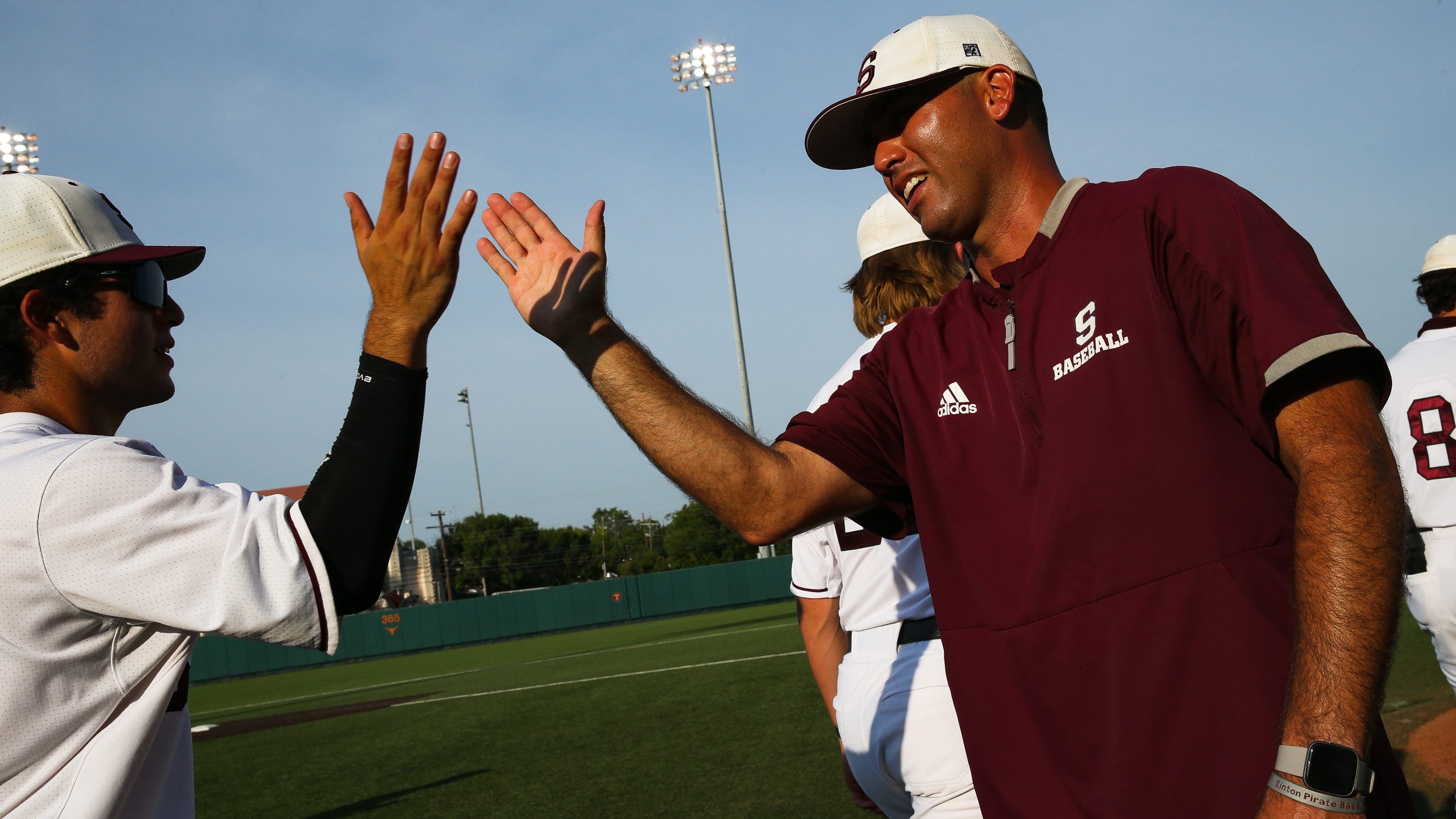   
																Golden: After helping Texas win a CWS title, Sinton's Adrian Alaniz is a coach on the rise 
															 