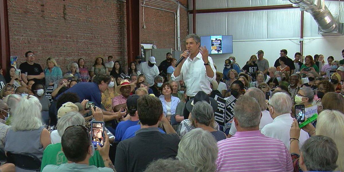  Democratic gubernatorial candidate Beto O’Rourke makes campaign stop in Pittsburg 