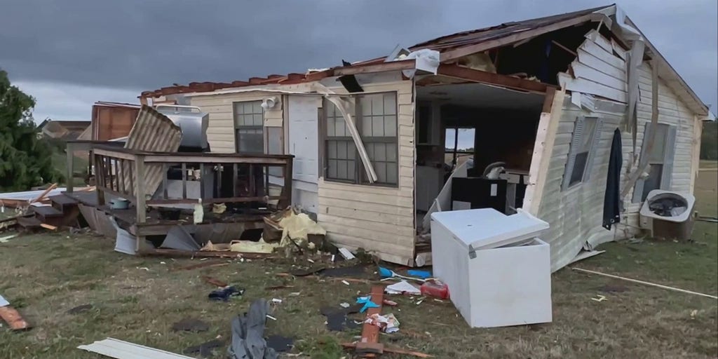  Jaw dropping videos show scope of devastation after deadly tornadoes sweep across Texas, Oklahoma 