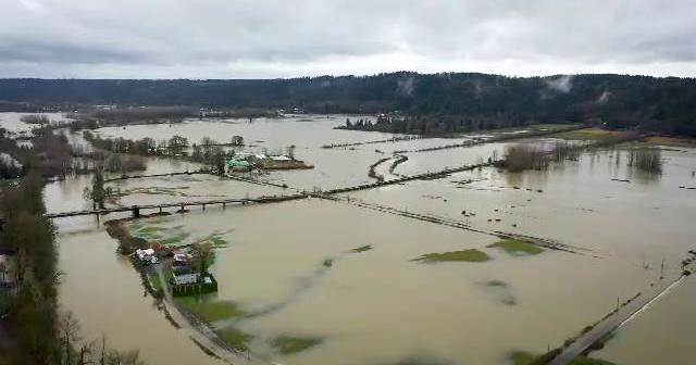  Drone video shows flooding in Duvall, Washington 