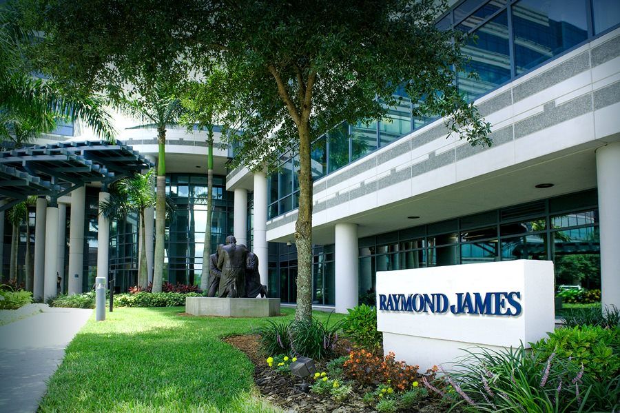   
																Jones rep managing $130 million goes indie with Raymond James 
															 