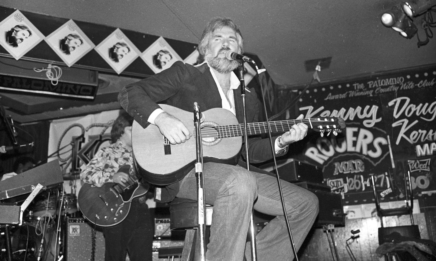  Hal Bynum, Co-Writer Of Kenny Rogers’ ‘Lucille’ And Other Country Hits, Dies At 87 