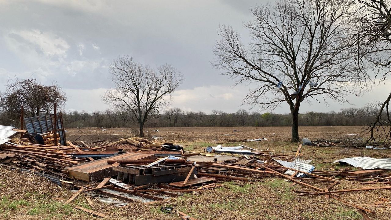  Severe storms, possible tornadoes rip through Central Texas 