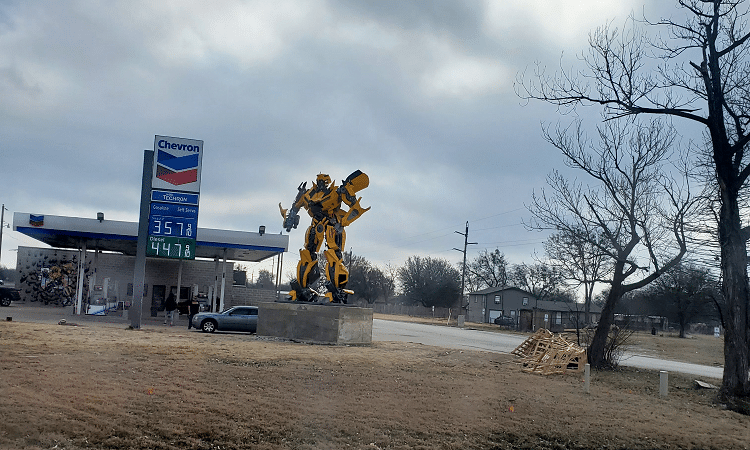  There’s a 20-ft Tall Transformer at a Gas Station in Elmo, Texas 