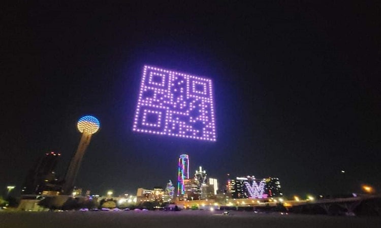  Someone Just Rick Rolled the Entire City of Dallas With a Massive Floating QR Code 