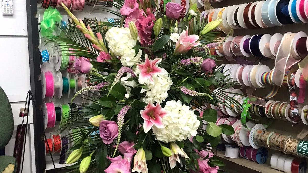  Neighboring florists step in to help provide flowers for Uvalde funerals 