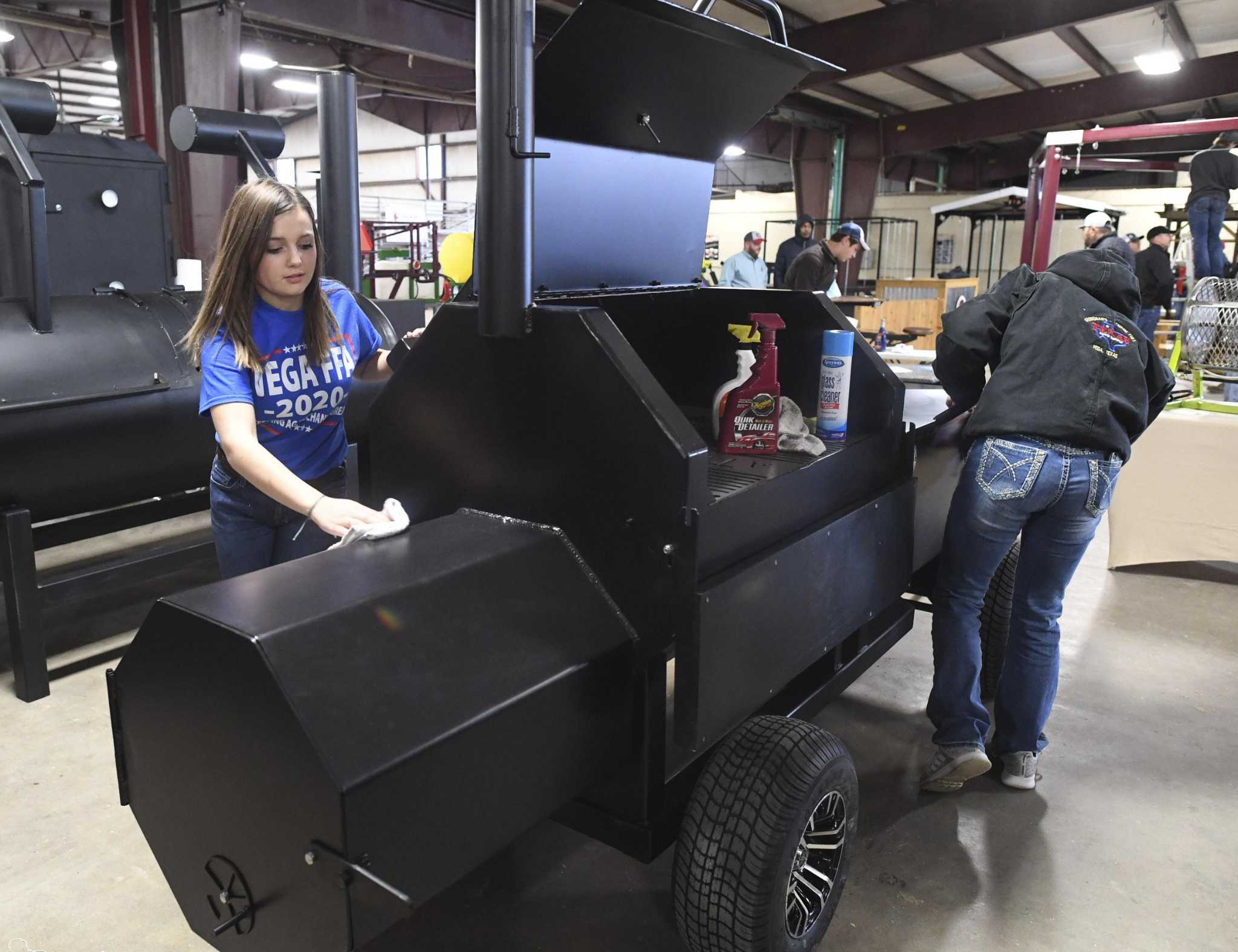  Chuck’s Food Shack: Texas youths create grill, smoker masterworks at annual San Antonio Stock Show & Rodeo show 