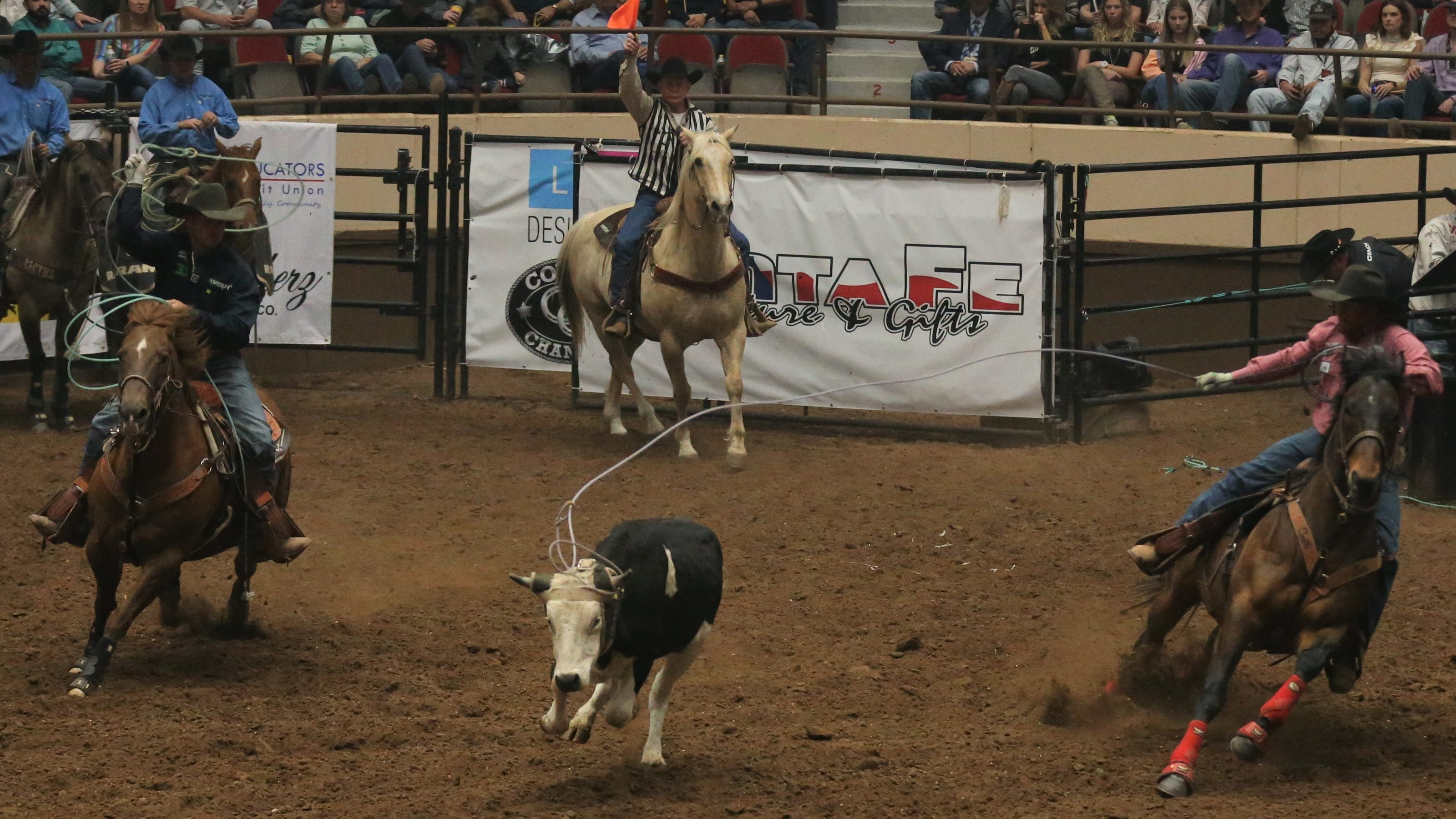  Snow, Thorp move into first place at San Angelo Rodeo 